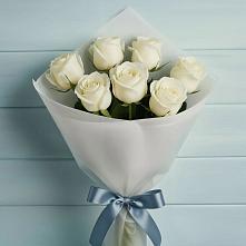 Букет 7 Белых роз Эдлесс Лав в Дрезне
