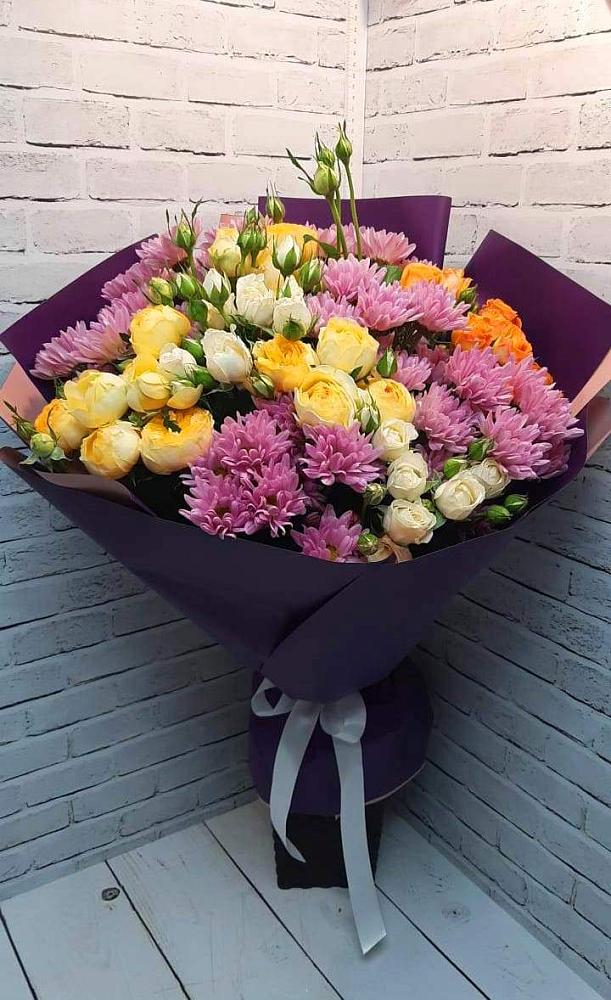 Букет цветов из: Хризантемы и Розы в Дрезне
