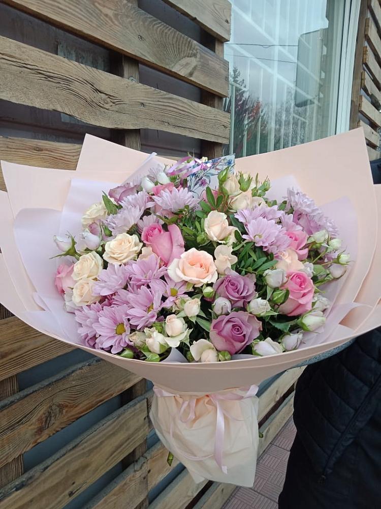 Букет цветов из: Розы и Хризантемы в Дрезне