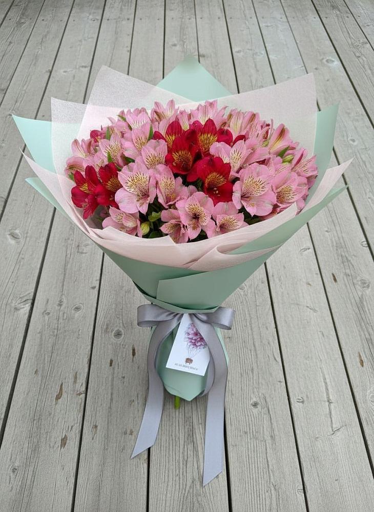 Букет цветов из: Альстромерии в Дрезне