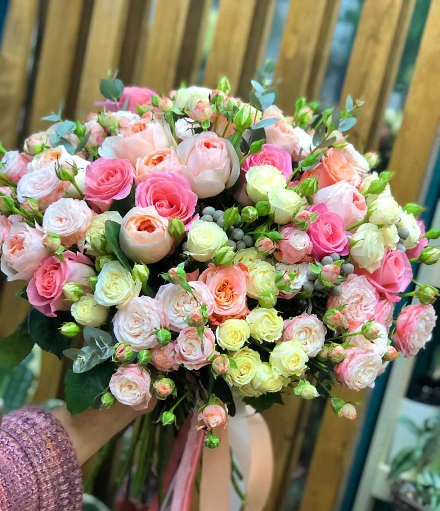 Букет цветов из: Розы в Дрезне