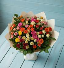 Букет Микс из разноцветных кустовых роз в Дрезне
